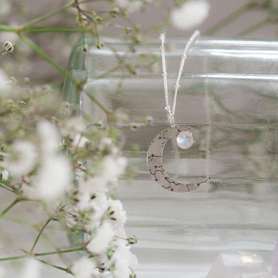 Load image into Gallery viewer, Constellation Moonstone Necklace
